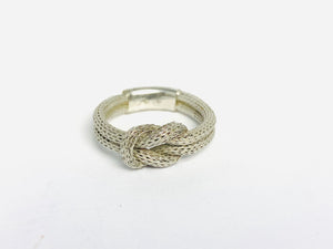 14 kt White Gold Knot Ring