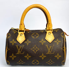 Load image into Gallery viewer, Authentic Mini Louis Vuitton Speedy Hand Bag