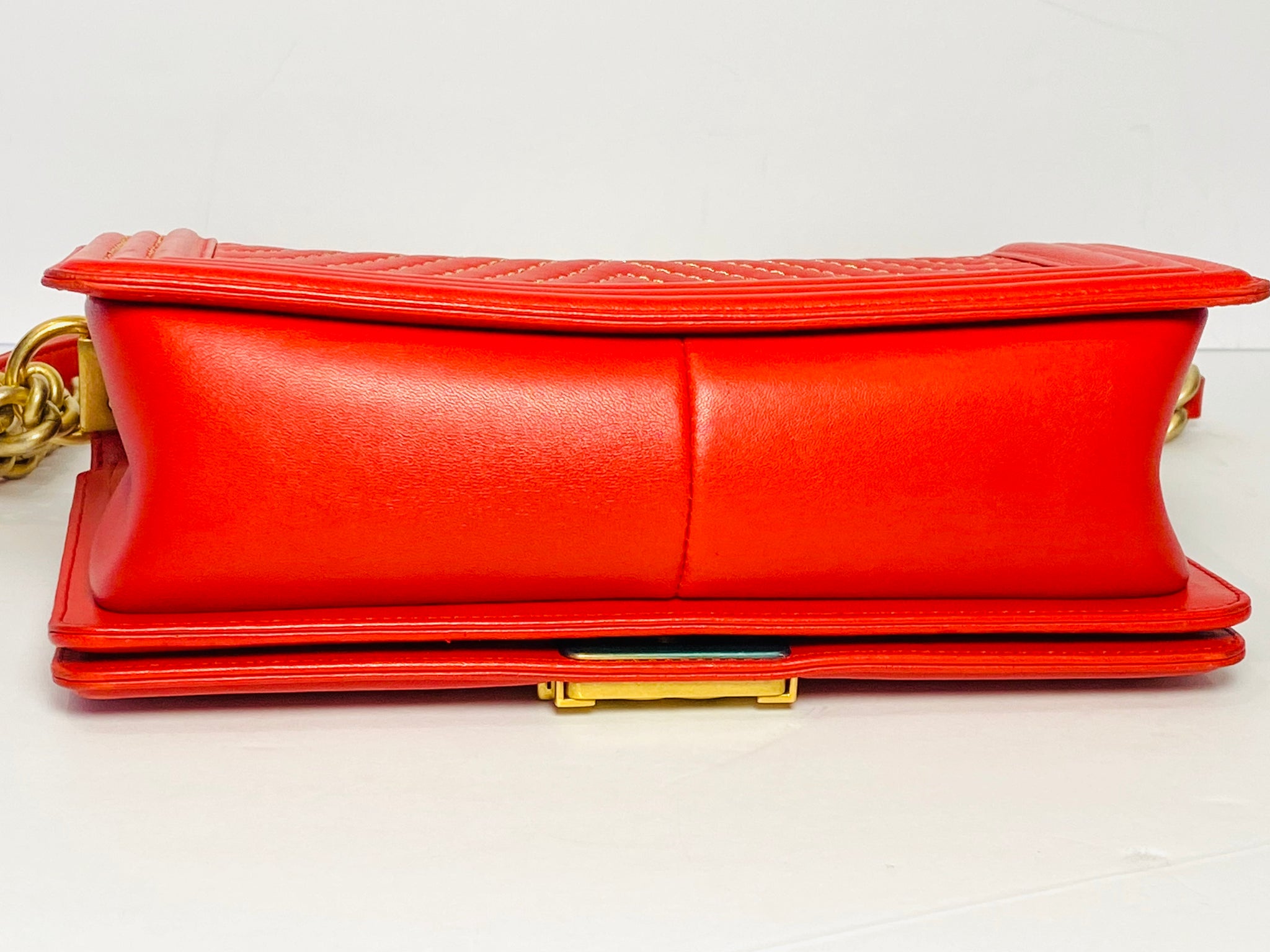 Iconic Red Chanel Boy Bag – Marinaloanandjewelry